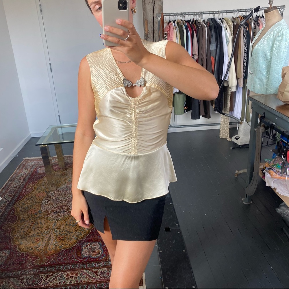 Designer Jill Stuart 90’s cream colour 100% silk top